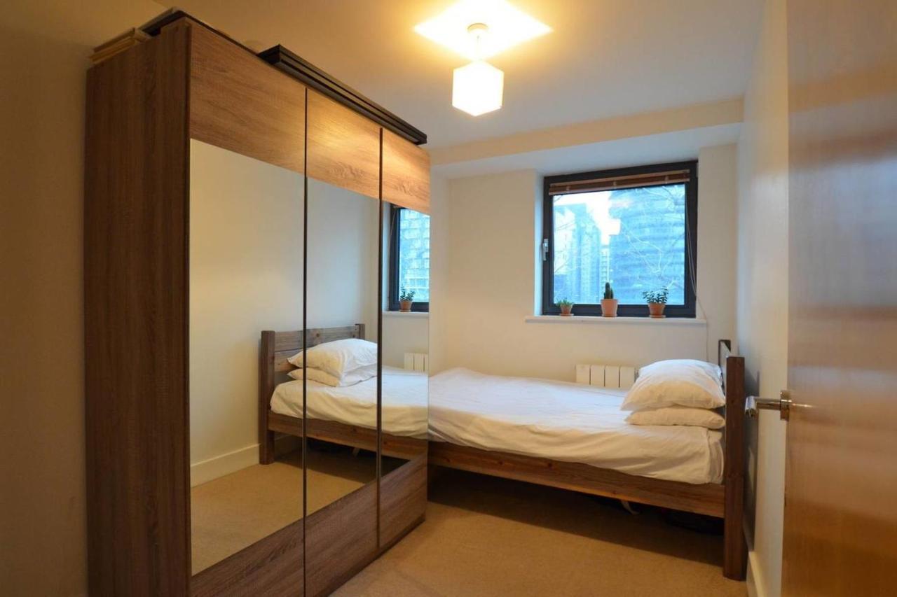 Peaceful Modern 2 Bedroom Flat With Water Views London Eksteriør billede